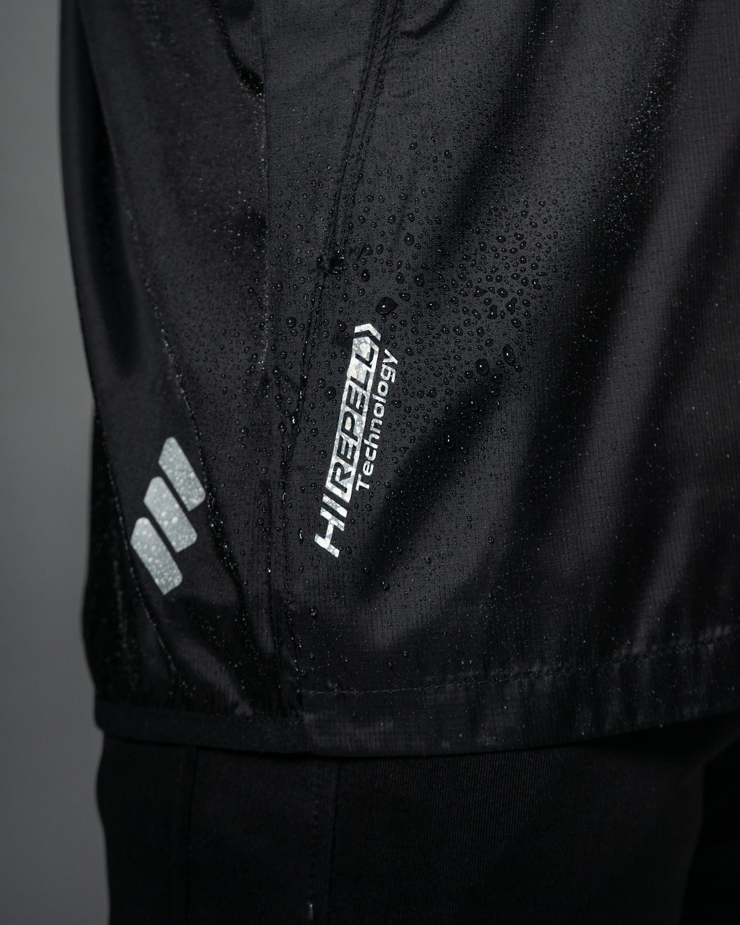 CHAQUETA ROMPEVIENTOS INVERNESS HOMBRE